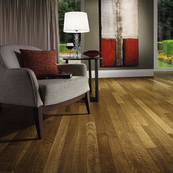Triangulo 1/2" x 5 1/4" Engineered Brazilian Ash Natural